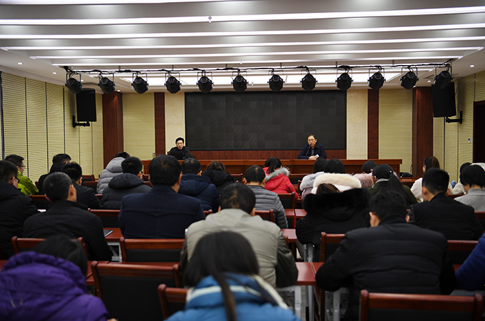 市城投公司組織員工學(xué)習(xí)&ldquo;企業(yè)營銷策略與方案&rdquo;專題培訓(xùn)暨&ldquo;基礎(chǔ)營養(yǎng)學(xué)、常見運(yùn)動損傷及病理學(xué)&rdquo;公益講座